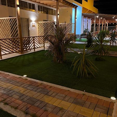 Ohana Beach Hotel ปลายาส ภายนอก รูปภาพ