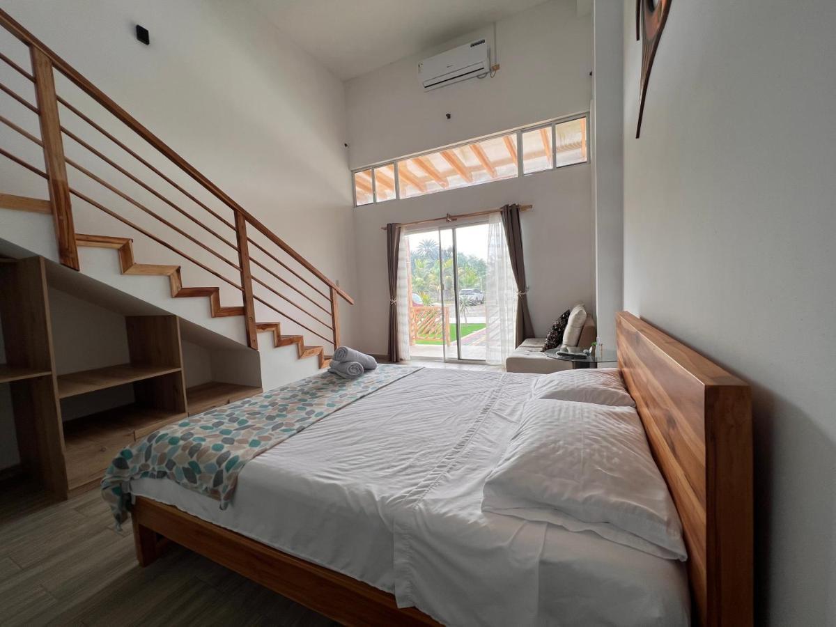 Ohana Beach Hotel ปลายาส ภายนอก รูปภาพ