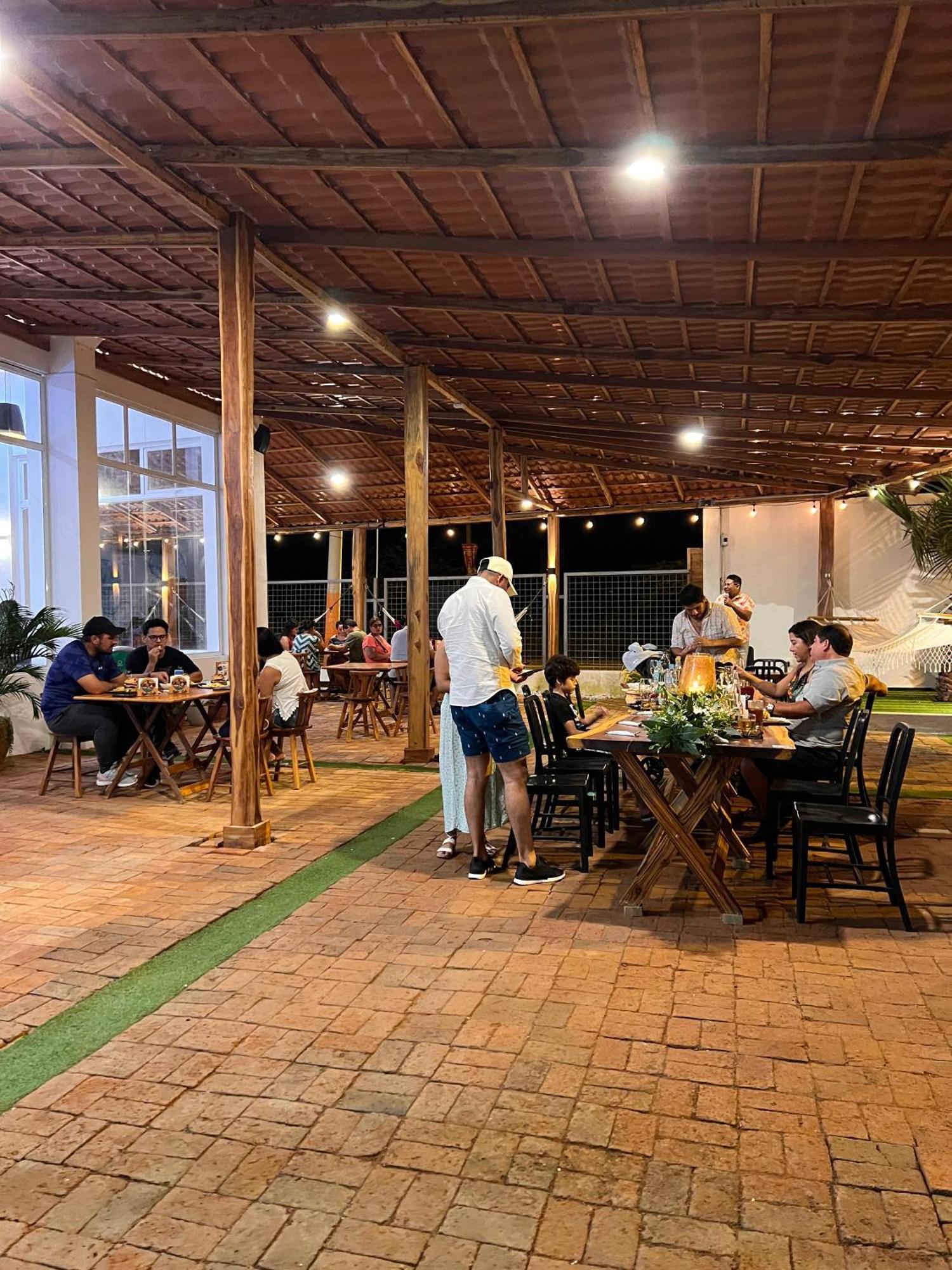 Ohana Beach Hotel ปลายาส ภายนอก รูปภาพ
