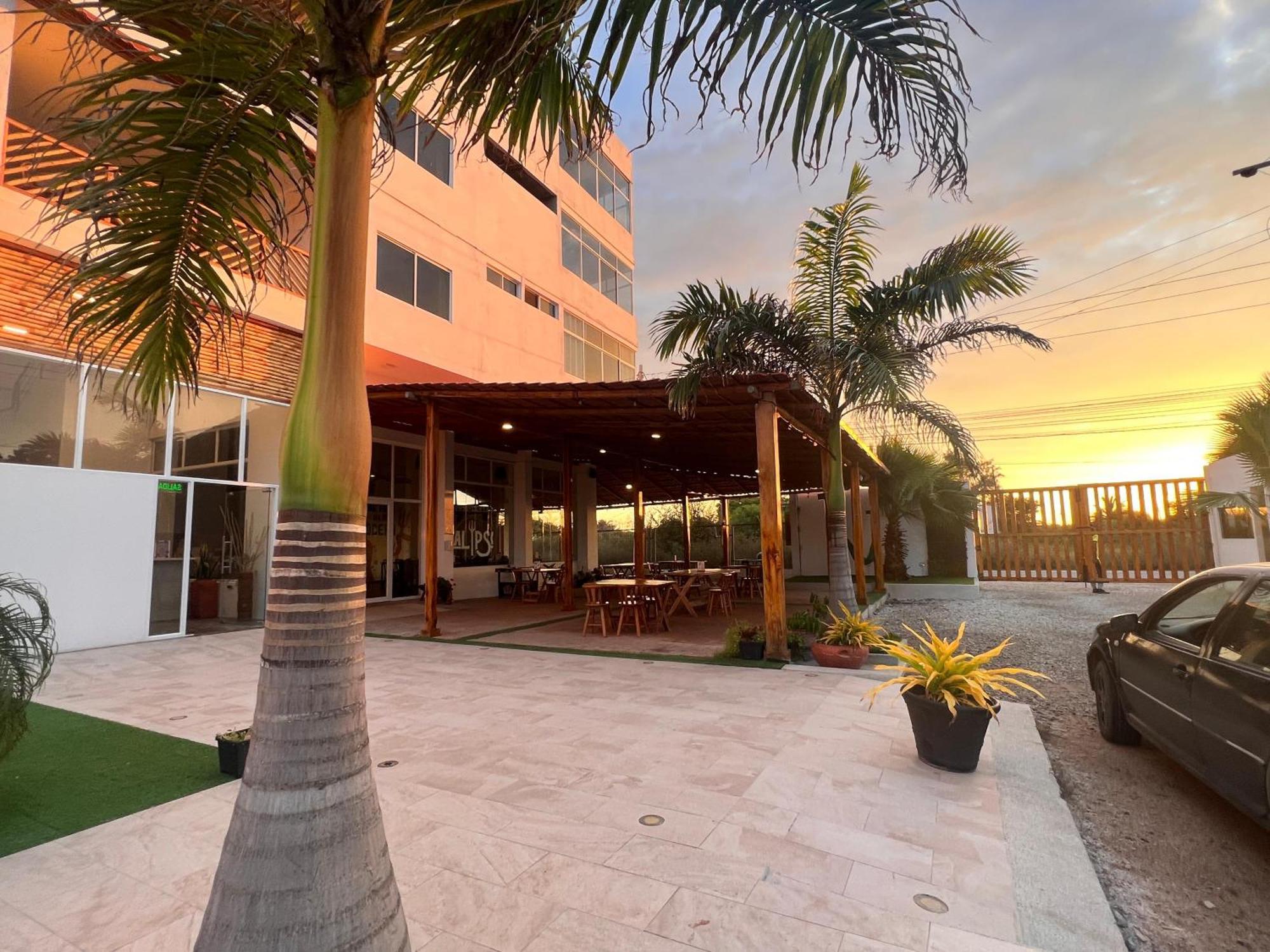 Ohana Beach Hotel ปลายาส ภายนอก รูปภาพ