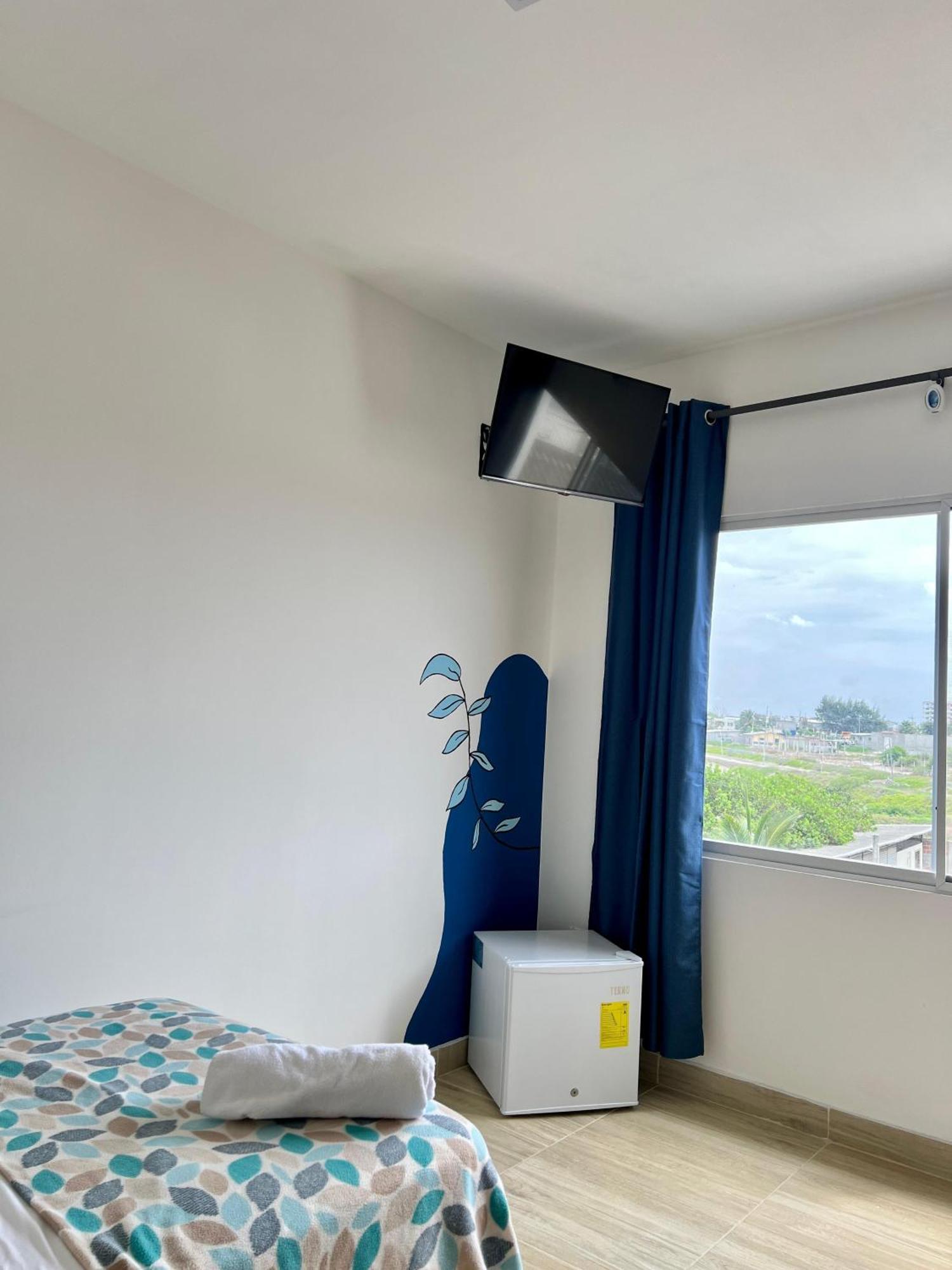 Ohana Beach Hotel ปลายาส ภายนอก รูปภาพ