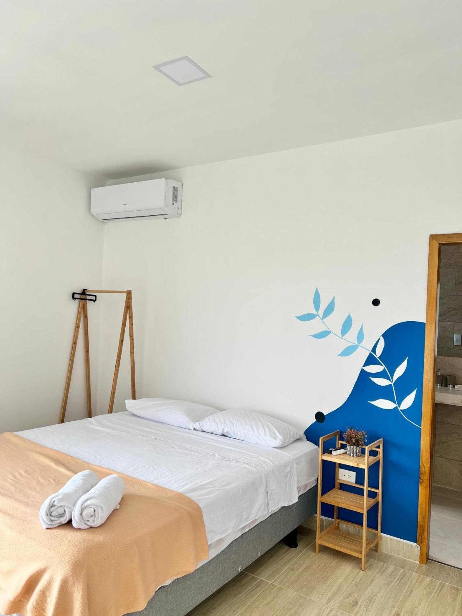 Ohana Beach Hotel ปลายาส ภายนอก รูปภาพ