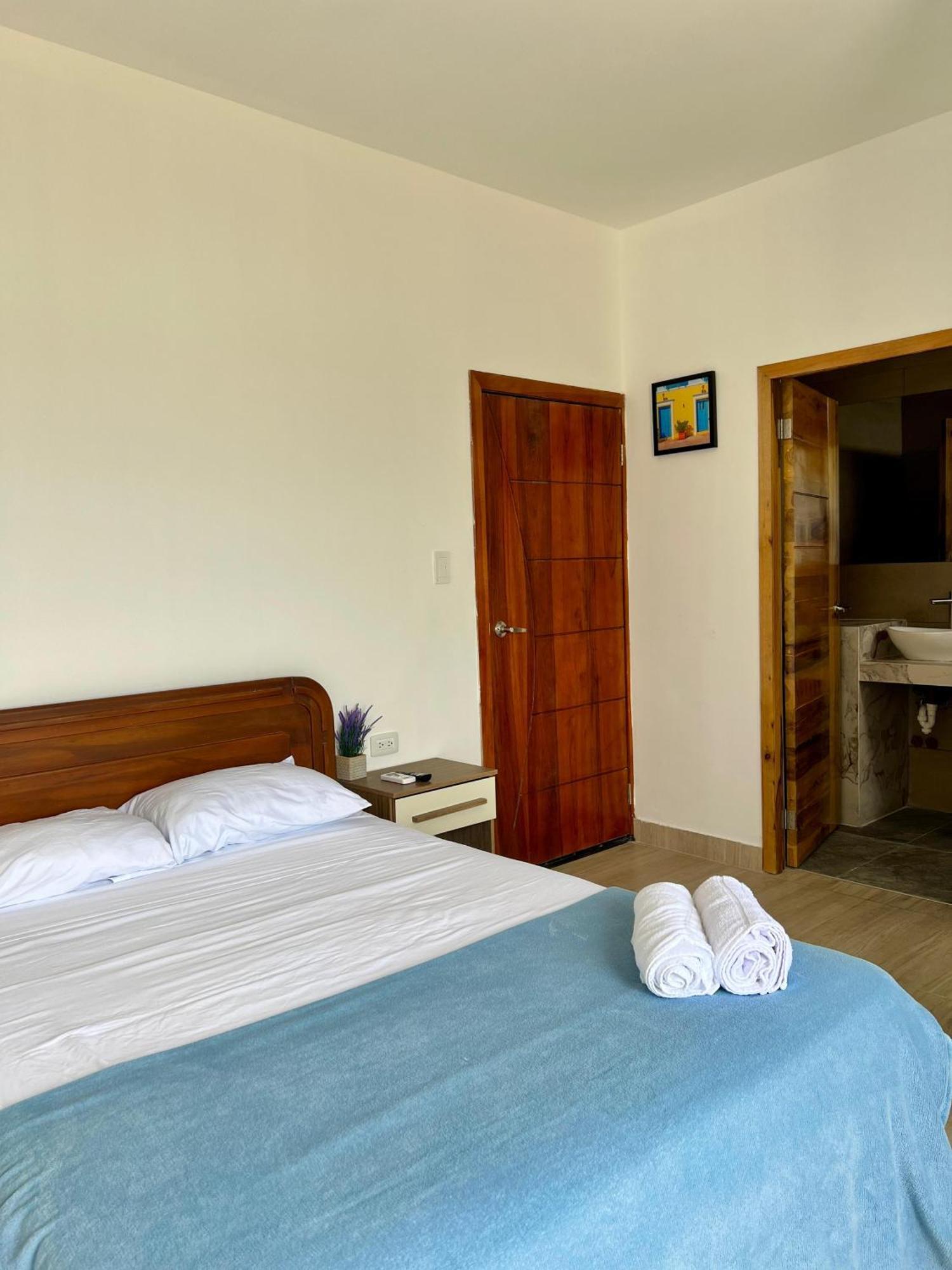 Ohana Beach Hotel ปลายาส ภายนอก รูปภาพ